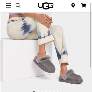 UGG Slippers Womans Size 6